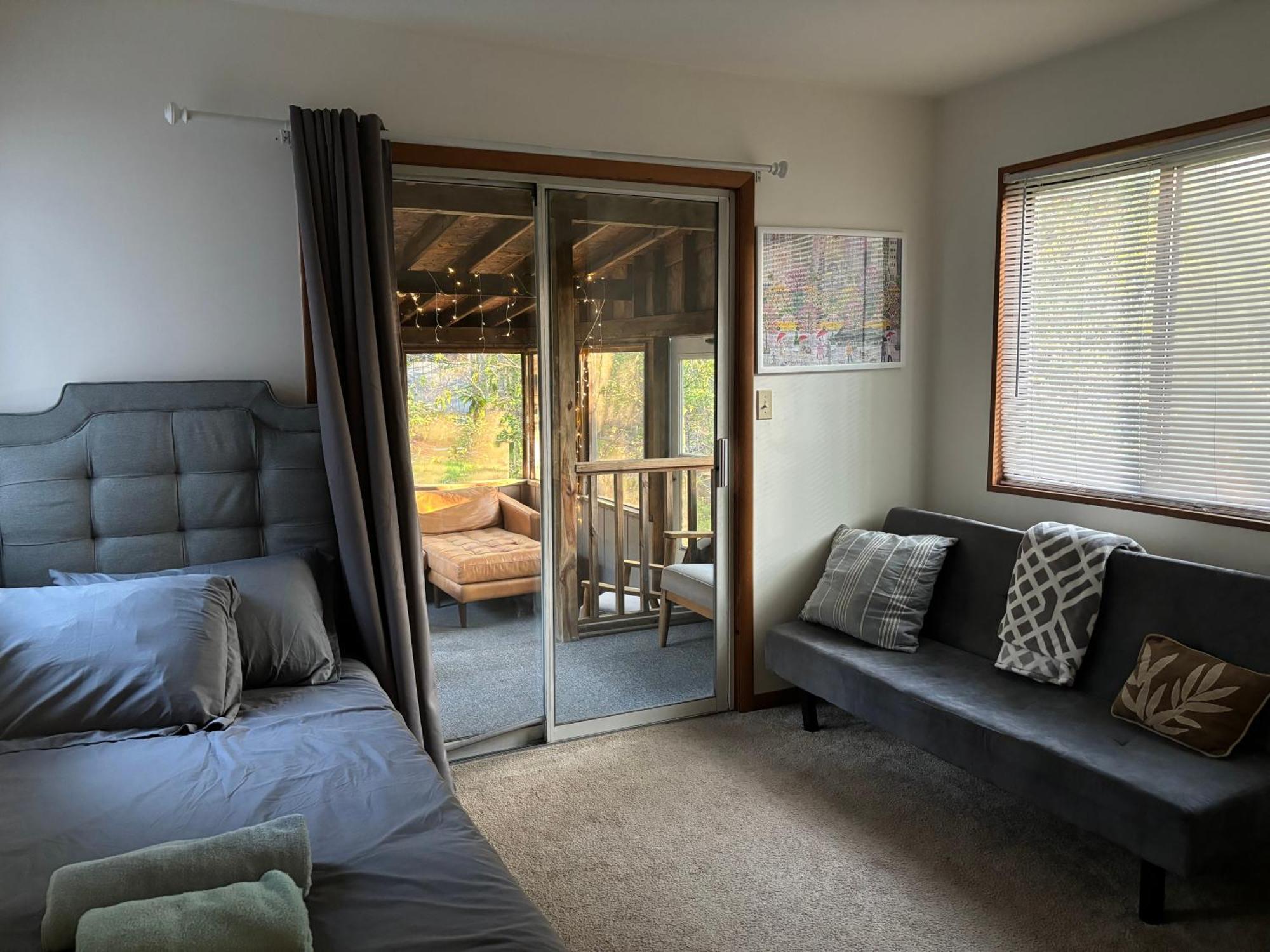 Ambiance - King Bed Cabin, Jetted-Tub & Fireplace Tobyhanna Ngoại thất bức ảnh