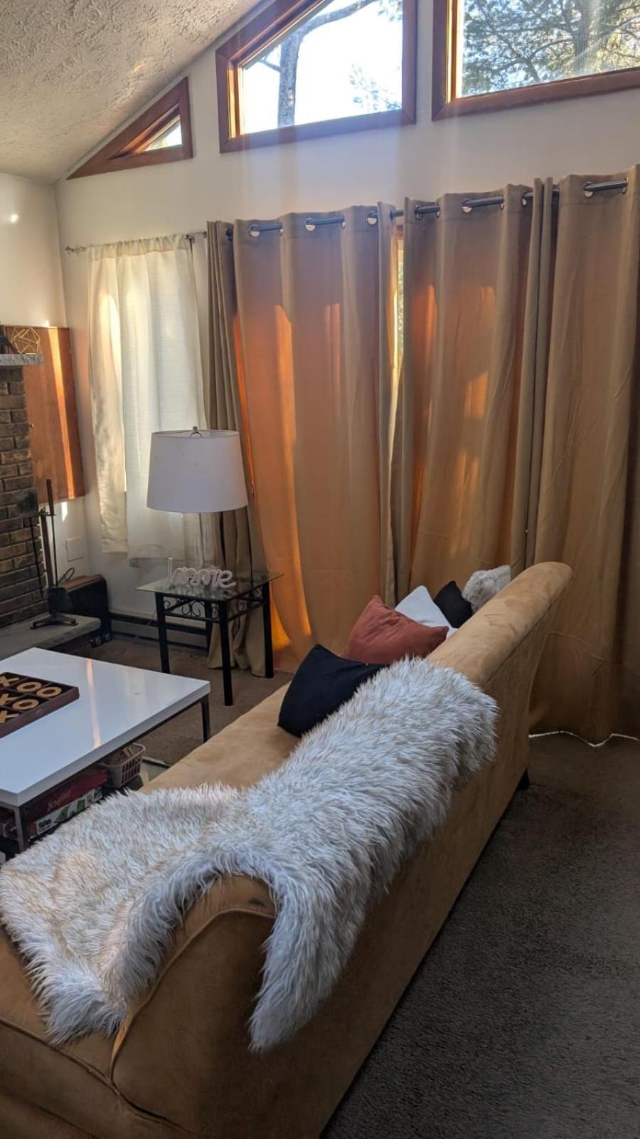 Ambiance - King Bed Cabin, Jetted-Tub & Fireplace Tobyhanna Ngoại thất bức ảnh